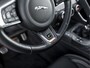 Jaguar E-Pace D150 R-Dynamic Dealer Onderhouden | Origineel Nederlands geleverd | 12 maanden garantie | Trekhaak