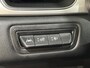 Renault Captur 145PK E-Tech Hybrid Intens Automaat | 1e eigenaar | Camera | Parkeersensoren | Climate Control | 18" Lichtmetalen Velgen | Apple CarPlay/Android Auto | Cruise Control | Licht & Regen Sensor |