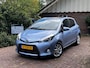 Toyota Yaris 1.5 Hybrid Dynamic *Full Option* | NAP | Panoramadak | Navi | Camera | Trekhaak | 16" LM Velgen | Cruise