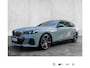 BMW 5-Serie Touring 520dA M-SPORT ** LED, NAVi+, HuD, PANORAMA, 20-inch LMV, DRIV. ASS+ ** 1e EIG - Ex BMW AG - UNFALLFREI ** ** INFORMEER OOK NAAR ONZE AANTREKKELIJKE FINANCIAL-LEASE TARIEVEN **