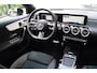 Mercedes-Benz A-klasse 200 AMG Line Premium Plus Autom Panodak Head-Up Navi Camera Clima Adaptieve Cruise 2x PDC LMV ENZ NL Auto.