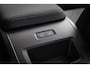 Volvo XC60 2.0 T6 Plug-in hybrid AWD Essential | Adaptieve Cruise Control | BLIS Dodehoek Detectie | Stoel + Stuurverwarming | 18 Inch Velgen | Parkeercamera | Parkeersensoren voor + achter |