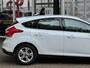 Ford Focus 1.0 Champions League Navi Nw APK Stoel VW Park.sensoren Airco LM velgen