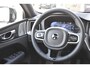 Volvo XC60 2.0 T6 Plug-in hybrid AWD Ultra Black Edition | Nieuw Model! | B&W | Luchtvering | Panoramadak |