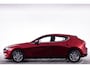 Mazda 3 2.0 e-SkyActiv-G M Hybrid 122 Comfort | APPLE CARPLAY | DODEHOEK DETECTIE | HEAD UP | ACHTERUITRIJCAMERA | ADAPTIEF CRUISE CONTROL | NED AUTO | * 6 JAAR FABRIEKSGARTANTIE |