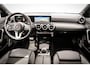 Mercedes-Benz CLA Shooting Brake 180 Automaat Bus. Solution | Widescreen | 18 inch LMV | Sportstoelen | PDC | Navi