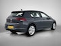 Volkswagen Golf 1.0 eTSI Life 110 PK | Automaat | Navigatie | Parkeersensoren Voor & Achter | Sfeerverlichting | Digital Cockpit Pro | Keyless Access | LED | Radio DAB + | Camera | Climatronic