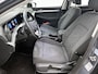 Volkswagen Golf 1.0 eTSI Life 110 PK | Automaat | Navigatie | Parkeersensoren Voor & Achter | Sfeerverlichting | Digital Cockpit Pro | Keyless Access | LED | Radio DAB + | Camera | Climatronic
