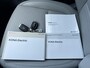 Hyundai Kona Electric EV Premium Sky 204 pk 64 kWh Automaat /SOH 96,7 %/ Dealer onderhouden / WLTP bereik 484 km / Warmtepomp / Stoelventilatie / Stuur-, stoel- & achterbankverwarming / Navigatie / Apple Carplay Android /
