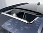 Hyundai Kona Electric EV Premium Sky 204 pk 64 kWh Automaat /SOH 96,7 %/ Dealer onderhouden / WLTP bereik 484 km / Warmtepomp / Stoelventilatie / Stuur-, stoel- & achterbankverwarming / Navigatie / Apple Carplay Android /