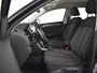 Volkswagen T-Roc 1.5 TSI Style 150pk DSG/AUTO | Navigatie | Adaptief cruise control | Parkeersensoren v+a | Airco | 16"LMV