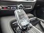 Volvo V60 2.0 T6 Plug-in hybrid AWD Plus Dark | Stoelverwarming | Sportstoelen | Trekhaak | Verwarmbare voorruit |