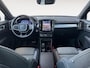 Volvo XC40 2.0 B4 Plus Dark | Stoelverwarming | Harman/Kardon Audio | Trekhaak | Verwarmbare voorruit |