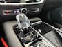 Volvo V60 2.0 T6 Plug-in hybrid AWD Plus Dark | Stoelverwarming | Sportstoelen | Trekhaak | Verwarmbare voorruit |