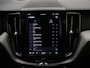 Volvo XC60 T6 350PK AWD Plus Dark / Camera rondom / Harman en Kardon audio / Panorama dak / Stoel/- en stuurverwarming / Trekhaak /