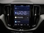 Volvo XC60 T6 350PK AWD Plus Dark / Camera rondom / Harman en Kardon audio / Panorama dak / Stoel/- en stuurverwarming / Trekhaak /