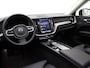 Volvo XC60 T6 350PK AWD Plus Dark / Camera rondom / Harman en Kardon audio / Panorama dak / Stoel/- en stuurverwarming / Trekhaak /