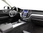 Volvo XC60 T6 350PK AWD Plus Dark / Camera rondom / Harman en Kardon audio / Panorama dak / Stoel/- en stuurverwarming / Trekhaak /
