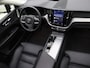 Volvo XC60 T6 350PK AWD Plus Dark / Camera rondom / Harman en Kardon audio / Panorama dak / Stoel/- en stuurverwarming / Trekhaak /