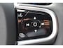 Volvo V60 T6 AWD 350PK Plug-in Hybrid Plus Dark | ACC | Pilot Assist | Stoel stuurverwarming | Camera | Harman Kardon