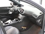 Peugeot 308 SW 130PK HDi GT | AppleCarPlay/AndroidAuto | Glazendak | Navigatie | Cruise Control | Climate Control | Camera | Massage | Keyless | LEER | Stoelverwarming | Privacy Glass | Isofix | Trekhaak |
