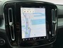 Volvo XC40 2.0 B4 Plus Dark | Trekhaak | Verwarmbare voorruit | Stoelverwarming | Harman/Kardon Audio |