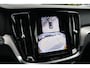 Volvo V60 2.0 T6 Plug-in hybrid AWD Plus Dark | Adaptive Cruise Control | Harman-Kardon | Trekhaak | Stoelverwarming voor/achter | Stuurwielverwarming