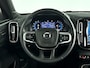 Volvo XC40 B4 Plus Dark Parkeercamera | Stoel- en Stuurverwarming | Harman Kardon | Trekhaak