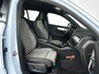 Volvo XC40 B4 Plus Dark Parkeercamera | Stoel- en Stuurverwarming | Harman Kardon | Trekhaak