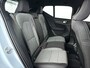 Volvo XC40 B4 Plus Dark Parkeercamera | Stoel- en Stuurverwarming | Harman Kardon | Trekhaak