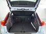 Volvo XC40 B4 Plus Dark Parkeercamera | Stoel- en Stuurverwarming | Harman Kardon | Trekhaak
