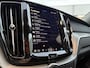 Volvo XC60 2.0 T6 Plug-in hybrid AWD Ultra Dark | Panoramadak | Trekhaak | 360° Camera | Google Services | Harman-Kardon | Adaptive Cruise Control
