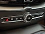 Volvo XC60 Plug-in Hybrid T6 AWD Ultra Dark | Black Edition | Long range | Panoramadak | Trekhaak | 360° Camera | Google Maps navigatie | Harman Kardon audio | Adaptive Cruise Control | Lederen bekleding |
