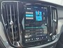 Volvo V60 2.0 T6 Plug-in hybrid AWD Plus Dark | Stoelverwarming | Sportstoelen | Trekhaak | Verwarmbare voorruit |