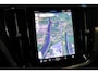 Volvo V60 2.0 T6 Plug-in hybrid AWD Ultra Dark | Trekhaak | Panoramadak | 360 camera | Adaptive cruise control | Harman Kardon audio | Stoel- en stuurwielverwarming | Getint glas | Actieve LED koplampen |