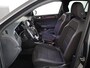 Volkswagen T-Roc 1.5 TSI Sport 150 pk | Navigatie | Parkeersensoren | Adaptieve cruise control | Autom. airco | Executive pakket |