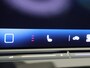 Volkswagen Passat Variant 1.5 eHybrid R-Line Edition | Panoramadak | Trekhaak | Head-up display | Parkeerasisstent | Dodehoek detectie | 360 camera | Black style | Stoelverwarming voor en achter |
