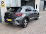 Volkswagen T-Roc 1.5 TSI R-Line / AUTOMAAT/ 2x R-LINE/ PARK. SENSOREN/ IQ. LIGHT/ DODE HOEK/ STOELVERWARM./ DIGITAL DASHBOARD/ APP-CONNECT/ ADAPT. CRUISE/ CLIMA/ DAB/ 18" LMV