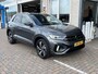 Volkswagen T-Roc 1.5 TSI R-Line / AUTOMAAT/ 2x R-LINE/ PARK. SENSOREN/ IQ. LIGHT/ DODE HOEK/ STOELVERWARM./ DIGITAL DASHBOARD/ APP-CONNECT/ ADAPT. CRUISE/ CLIMA/ DAB/ 18" LMV