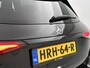 Mercedes-Benz GLC 400 e 4-MATIC AMG Plug-In Hybride | Night Pakket | Trekhaak af fabriek | Panorama Schuif/Kanteldak | Digital Light | Elektr. Memory Seats | Distronic | 360gr Camera | Winter Pakket Premium Pakket | Inclusief 24 maanden MB Certified garantie voor Europa.
