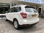 Subaru Forester 2.0 Luxury NEDERLANDS DEALER GELEVERD 1/E EIGENAAR. Stoelverwarming/Lederen bekleding met lederen pook en stuur/Cruise controle/Climate controle/Achteruitr. camera/Start stop syst./Multifunct. stuur/Elektr. verst.b. verw. spiegels/Mistlampen v
