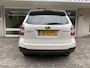 Subaru Forester 2.0 Luxury NEDERLANDS DEALER GELEVERD 1/E EIGENAAR. Stoelverwarming/Lederen bekleding met lederen pook en stuur/Cruise controle/Climate controle/Achteruitr. camera/Start stop syst./Multifunct. stuur/Elektr. verst.b. verw. spiegels/Mistlampen v
