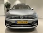 Volkswagen Tiguan Allspace 1.5 TSI Highline Business R 150 PK | Automaat | R-Line Exterieur | Apple Carplay | Panoramadak | Trekhaak | Digital Cockpit Pro | Stoelverwarming | Half-Lederen Bekleding | Elektrische Achterklep | Dodehoeksensoren | Stoelverwarming | Stuurwielverwarming |