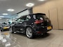 Volkswagen Golf 1.0 TSI Business Edition Connected * Navigatie / Camera / Afn. Trekhaak / NL Auto *