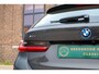 BMW 3-Serie 330e xDrive Touring | M-Sport Pano 360 HuD HK Keyless AdapLED