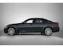 BMW 5-Serie 530e iPerformance M Sport | 340 PK! | Automaat | 360 Camera | Navigatie | Bowers & Wilkins Surround | Soft Close | Zonnescherm |  Sfeerverlichting | Adaptieve Cruise Control | Leder | Memory Seats | Heads Up Display | Climate Control | Stoel- Stuurverwarming | Elektrische Achterklep | 664M 19" Lichtmetalen Velgen! |