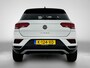 Volkswagen T-Roc 1.5 TSI Style Business 150 PK | Automaat | Navigatie | Parkeersensoren | Stoelverwarming | Stoelpakket | Adaptive Cruise Control | Apple Carplay | Android Auto | Privacy glas |