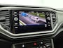 Volkswagen T-Roc 1.5 TSI Style Business 150 PK | Automaat | Navigatie | Parkeersensoren | Stoelverwarming | Stoelpakket | Adaptive Cruise Control | Apple Carplay | Android Auto | Privacy glas |
