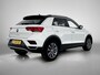 Volkswagen T-Roc 1.5 TSI Style Business 150 PK | Automaat | Navigatie | Parkeersensoren | Stoelverwarming | Stoelpakket | Adaptive Cruise Control | Apple Carplay | Android Auto | Privacy glas |