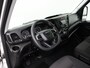 IVECO Daily 35S14 L2H2 | 3500Kg Trekgewicht | Airco | Cruise | 3-Persoons | Betimmering